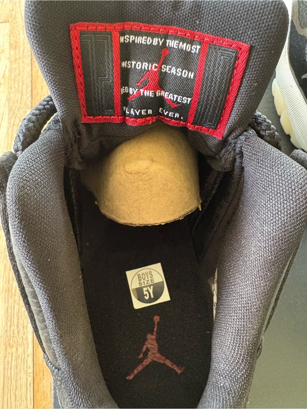 Air Jordan 11 Retro Low (GS) Sneakers in Black, Gym Red, White, and Sail, NEW - Picture 4 of 9